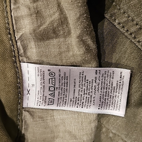Old Navy Women's Rockstar Super Skinny Pants - Picture 5 of 5